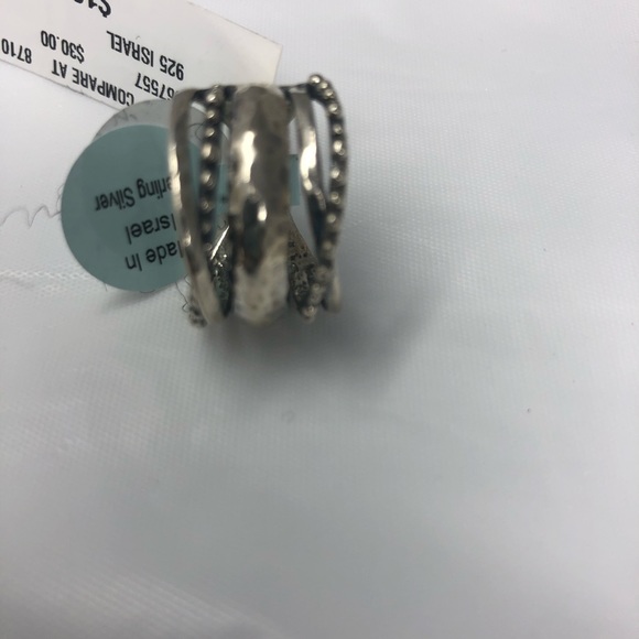 NWT Beautiful Sterling Sliver Ring Size 7 - Picture 2 of 6